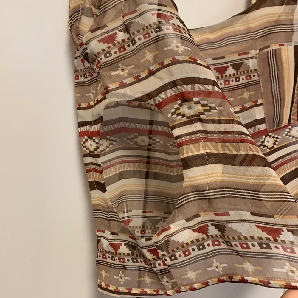 Boho Cut Out Crop Top LF - Picture 3 of 5